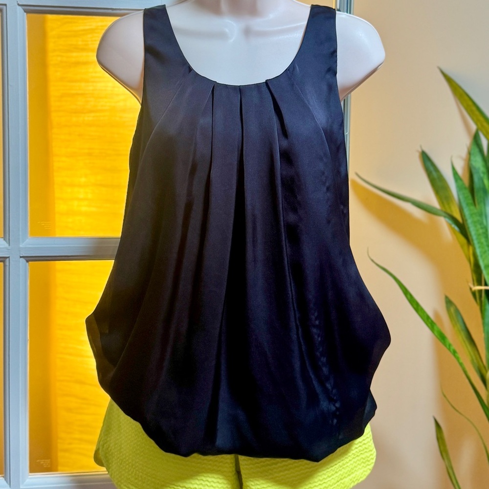 H&M Black Pleated Hidden Side-Pocket Tank Top